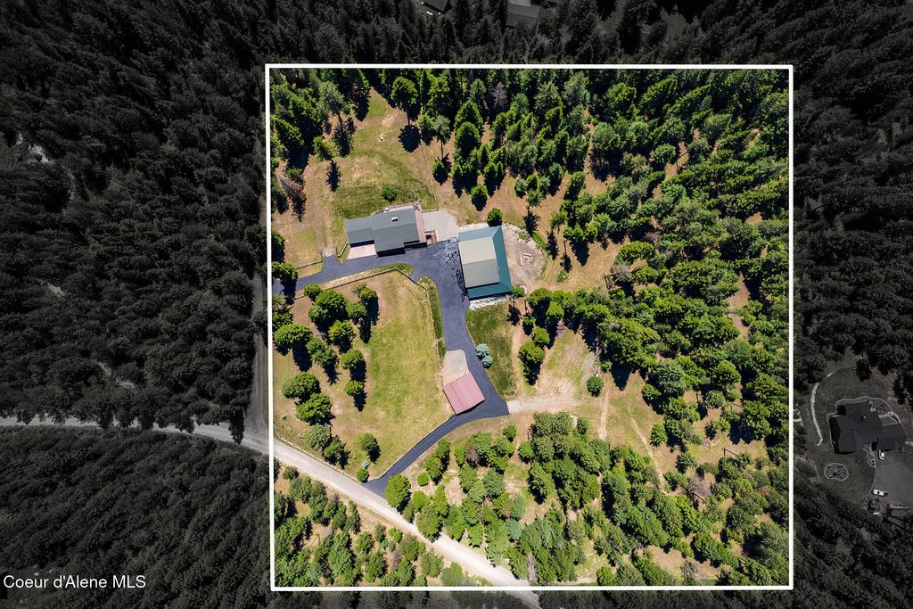 Photo of 4684 WILDLIFE Trl, Hayden, ID 83835 (MLS # 25-5533)