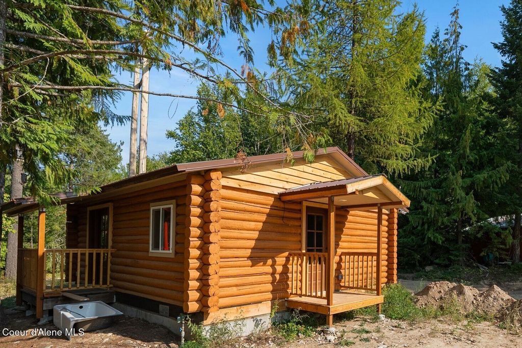 Photo of 452 Ruby Creek Creek, Naples, ID 83847 (MLS # 25-9474)