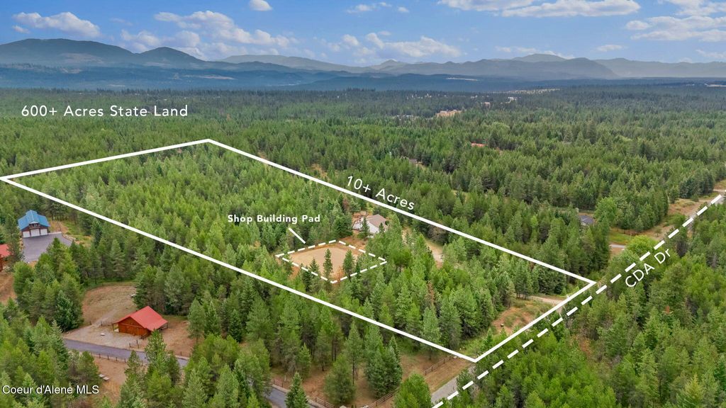 Photo of 8785 COEUR D ALENE Dr, Spirit Lake, ID 83869 (MLS # 25-7654)