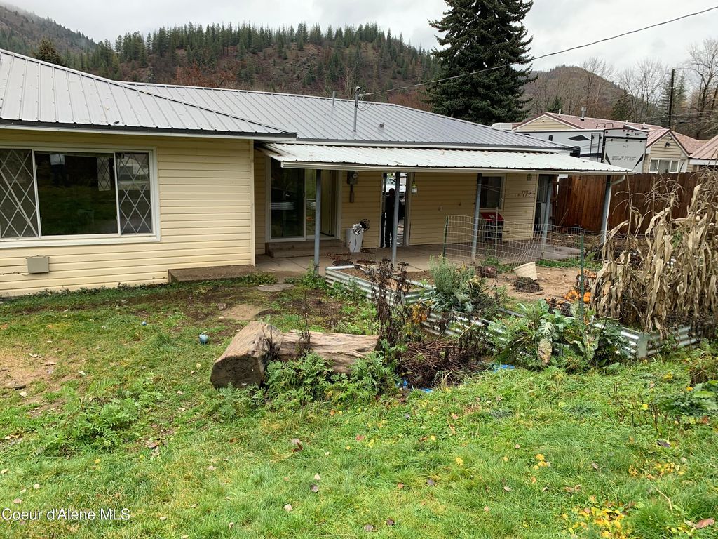 Photo of 52 Park Circle Circle, Kellogg, ID 83837 (MLS # 25-11078)