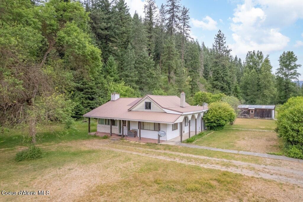 Photo of 1875 Gateway Ranch Ranch, Coeur dAlene, ID 83814 (MLS # 25-8414)