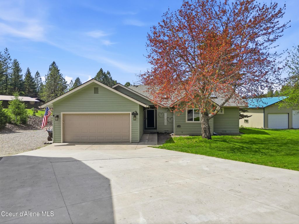 Photo of 14189 Sunset Shores Shores, Harrison, ID 83833 (MLS # 26-3839)