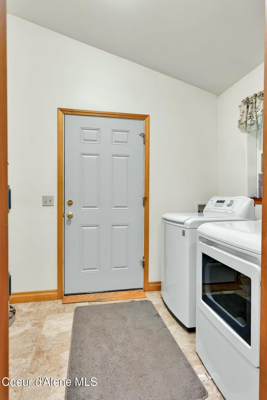 60191 Id-200, Clark Fork, Idaho image 31