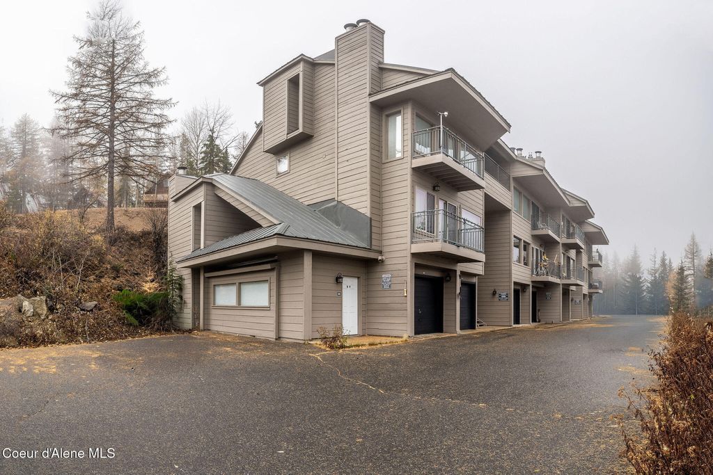 Photo of 88 Blooming Flower Ct #101 B9, Sandpoint, ID 83864 (MLS # 25-11006)