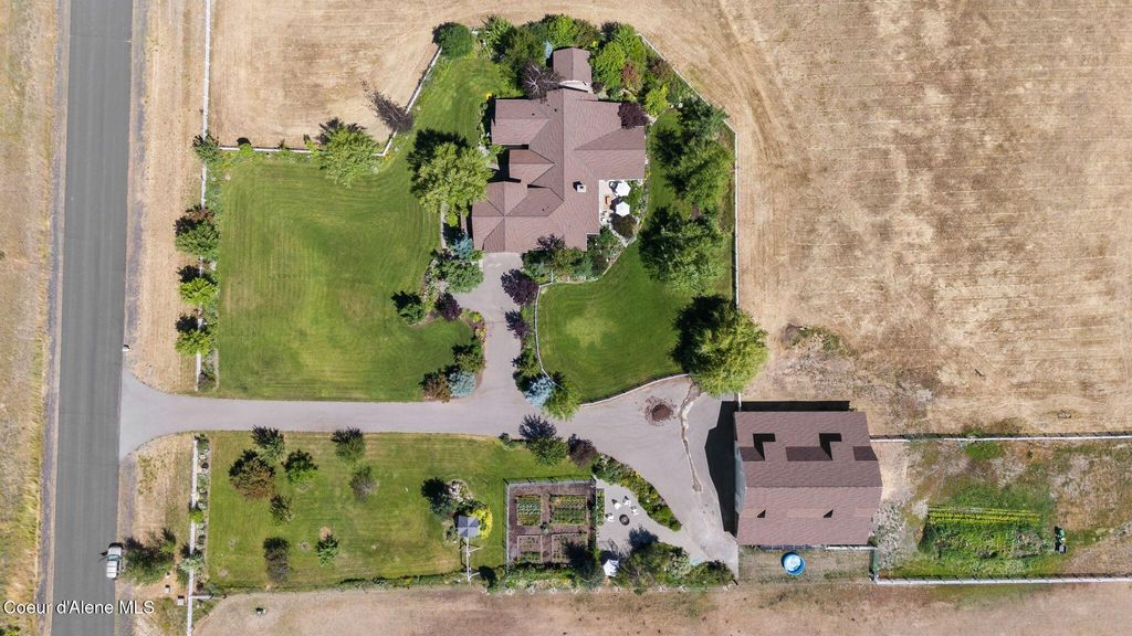 Photo of 6232 Quaking Aspen Dr, Coeur dAlene, ID 83814 (MLS # 25-7755)