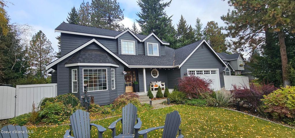 Photo of 8323 TARTAN Dr, Hayden, ID 83835 (MLS # 25-10094)
