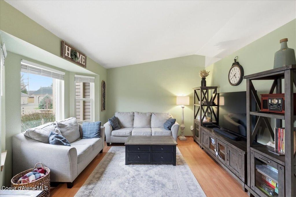 Photo of 865 Parkhurst Ct, Coeur dAlene, ID 83815 (MLS # 26-3108)