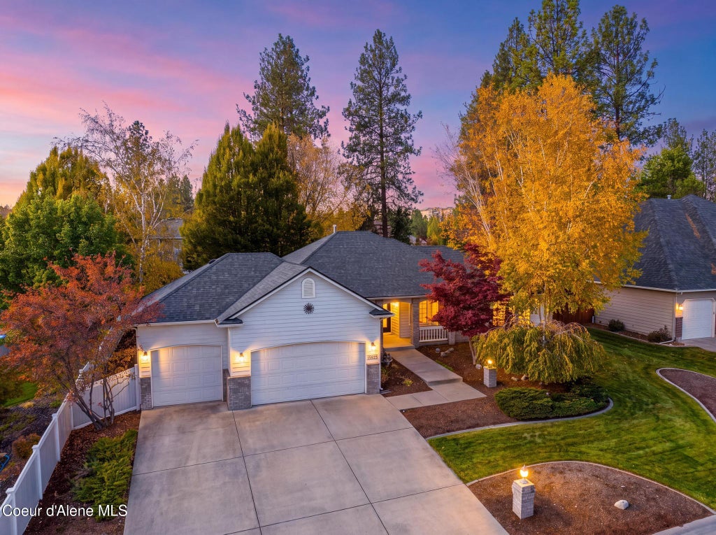 Photo of 15925 PINEVIEW RD, Spokane, WA 99208 (MLS # 26-10474)