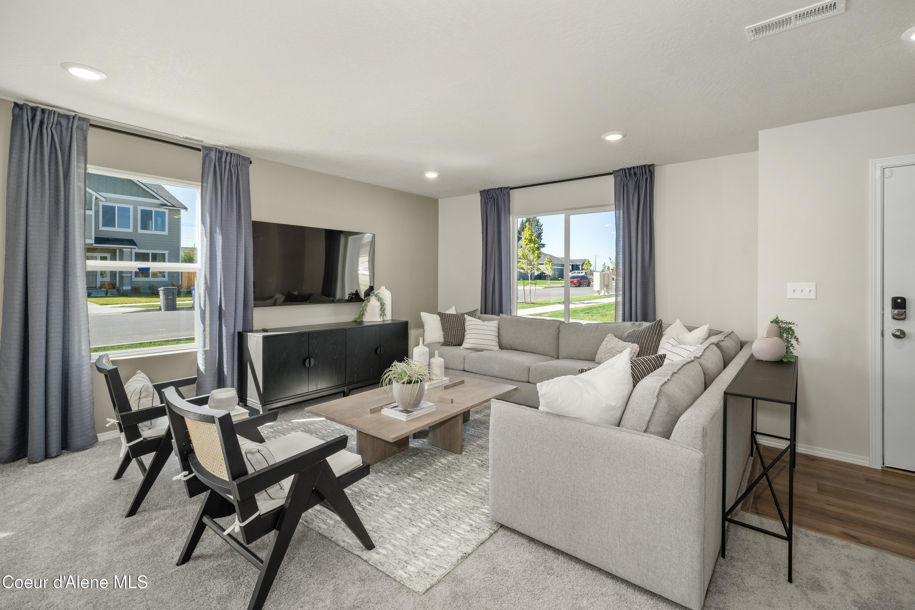 Hayden, Idaho 83835, United States, 4 Bedrooms Bedrooms, ,3 BathroomsBathrooms,Residential,Active,78541