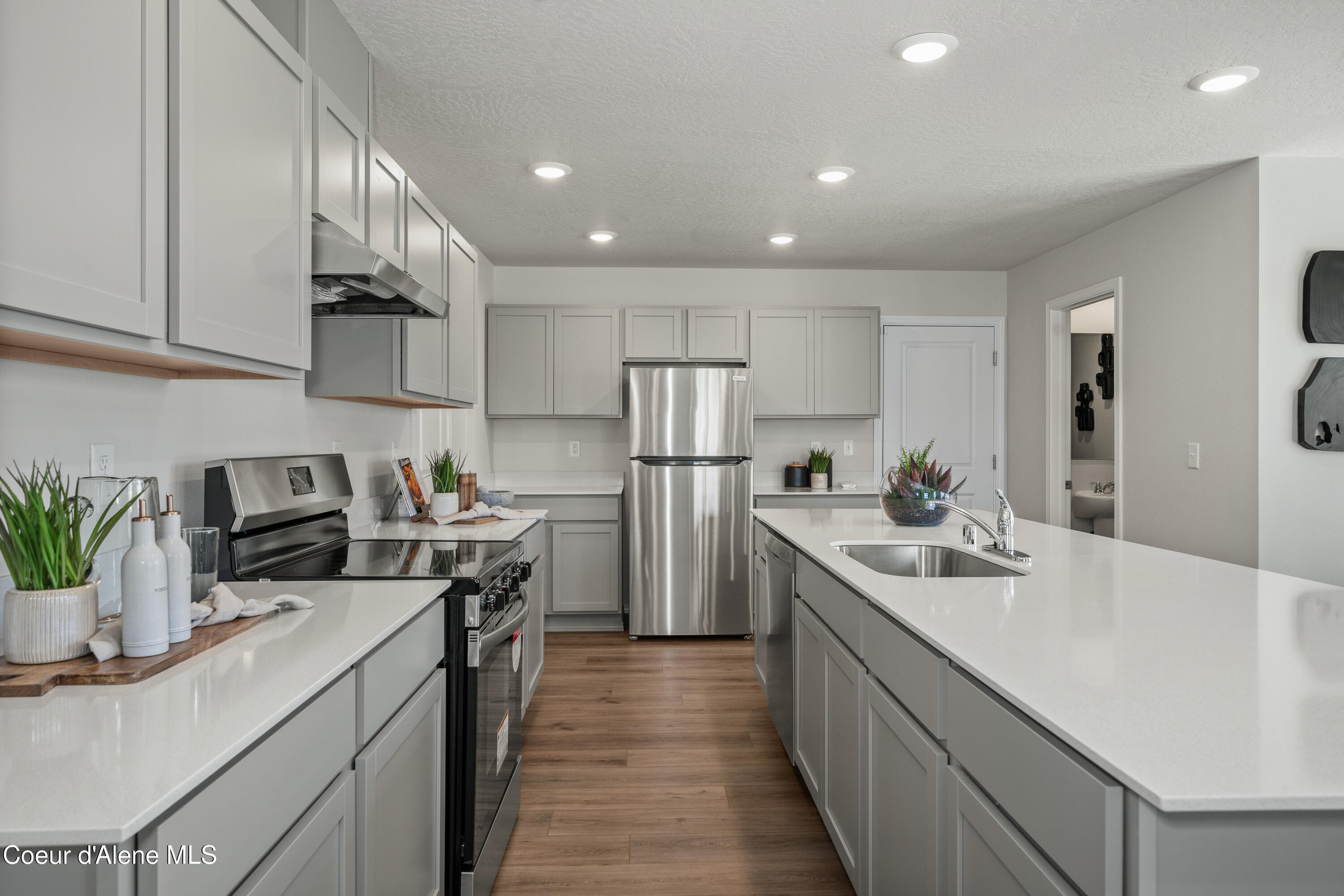 Hayden, Idaho 83835, United States, 4 Bedrooms Bedrooms, ,3 BathroomsBathrooms,Residential,Active,78541