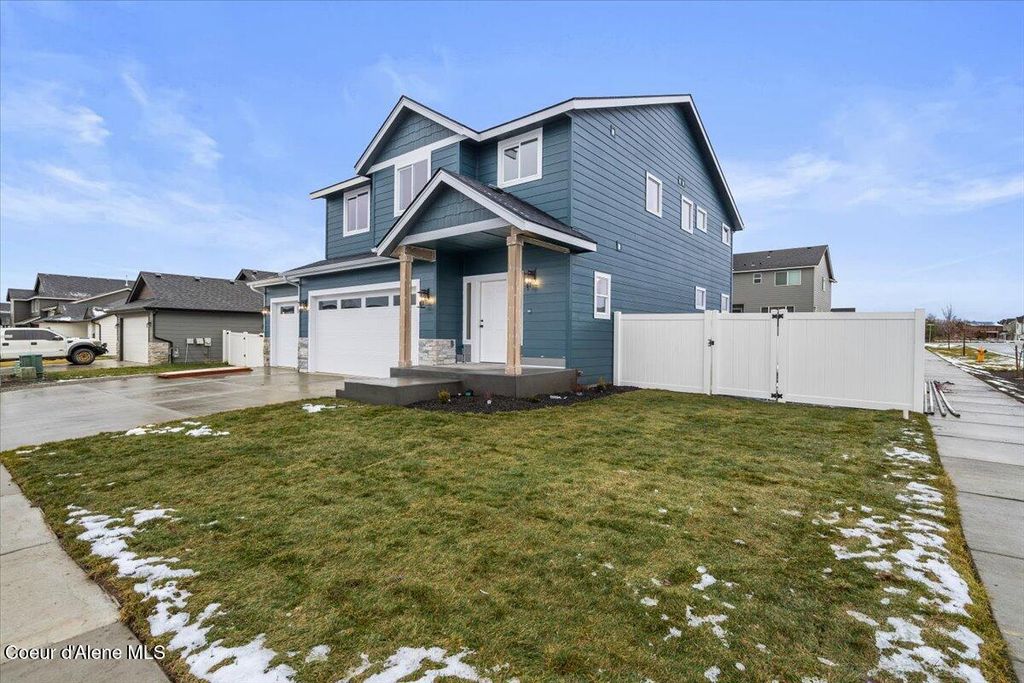 Photo of 2711 Cinder Ave. Ave, Post Falls, ID 83854 (MLS # 25-11423)