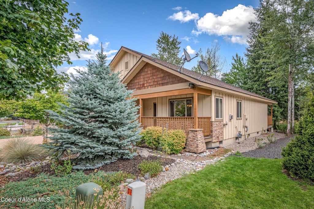 Photo of 909 Northview DR, Sandpoint, ID 83864 (MLS # 26-9069)