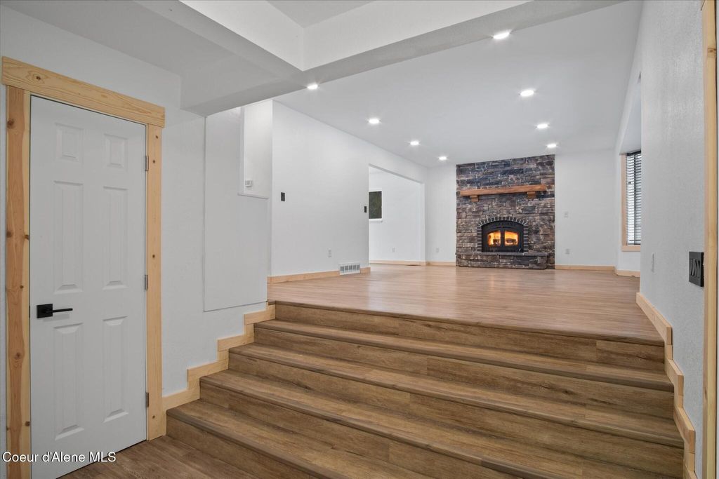 Photo of 6933 Tesemini Dr, Spirit Lake, ID 83869 (MLS # 26-651)