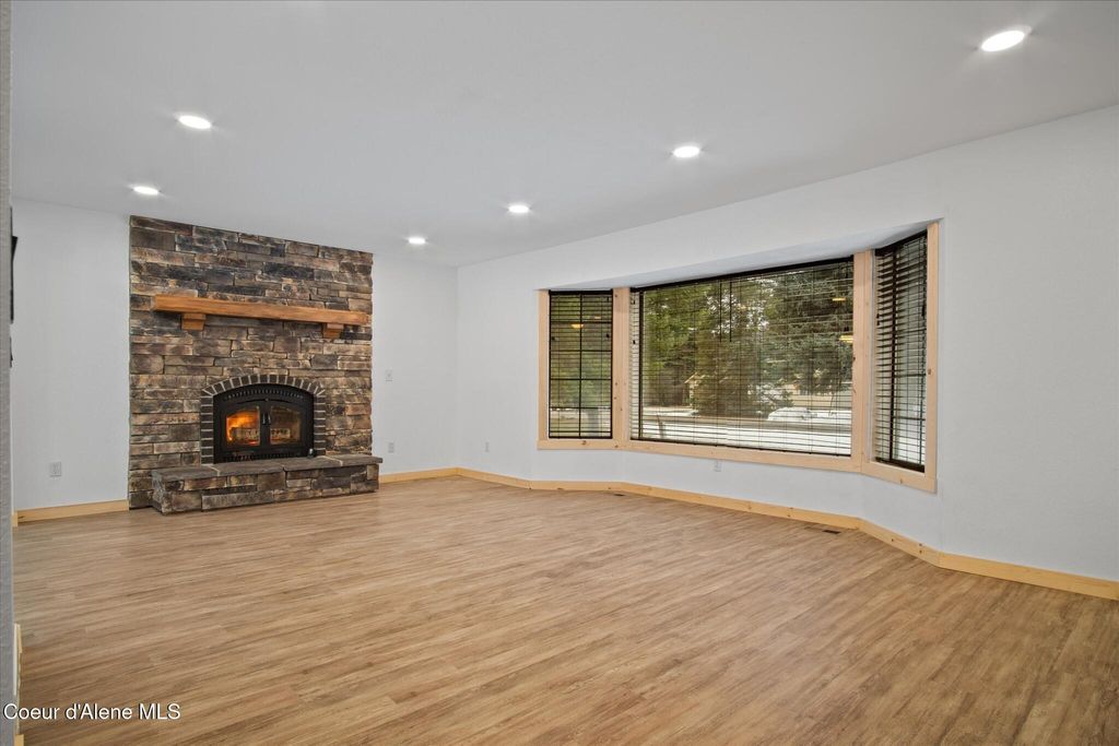 Photo of 6933 Tesemini Dr, Spirit Lake, ID 83869 (MLS # 26-651)