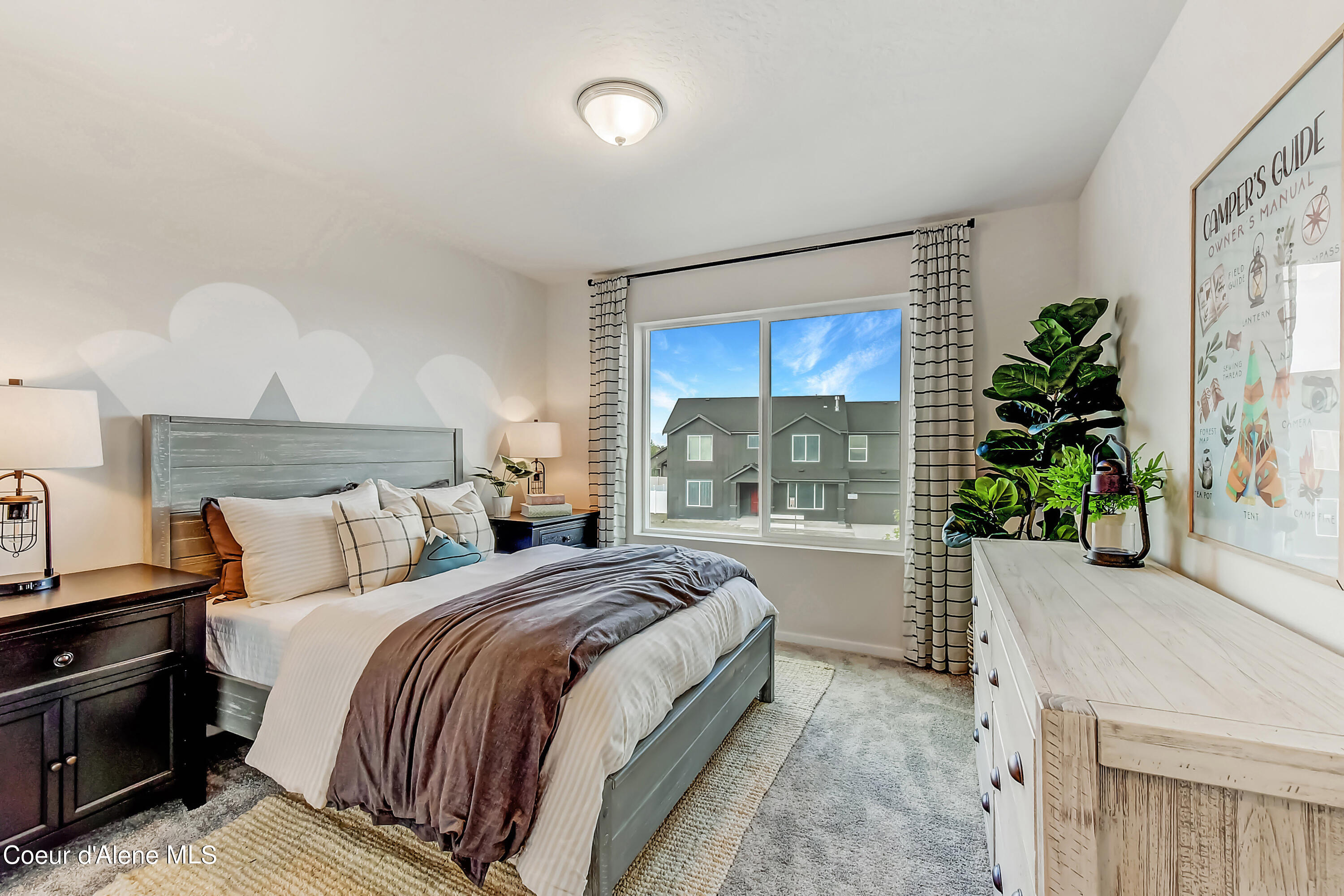 Hayden, Idaho 83835, United States, 4 Bedrooms Bedrooms, ,3 BathroomsBathrooms,Residential,Pending,60295