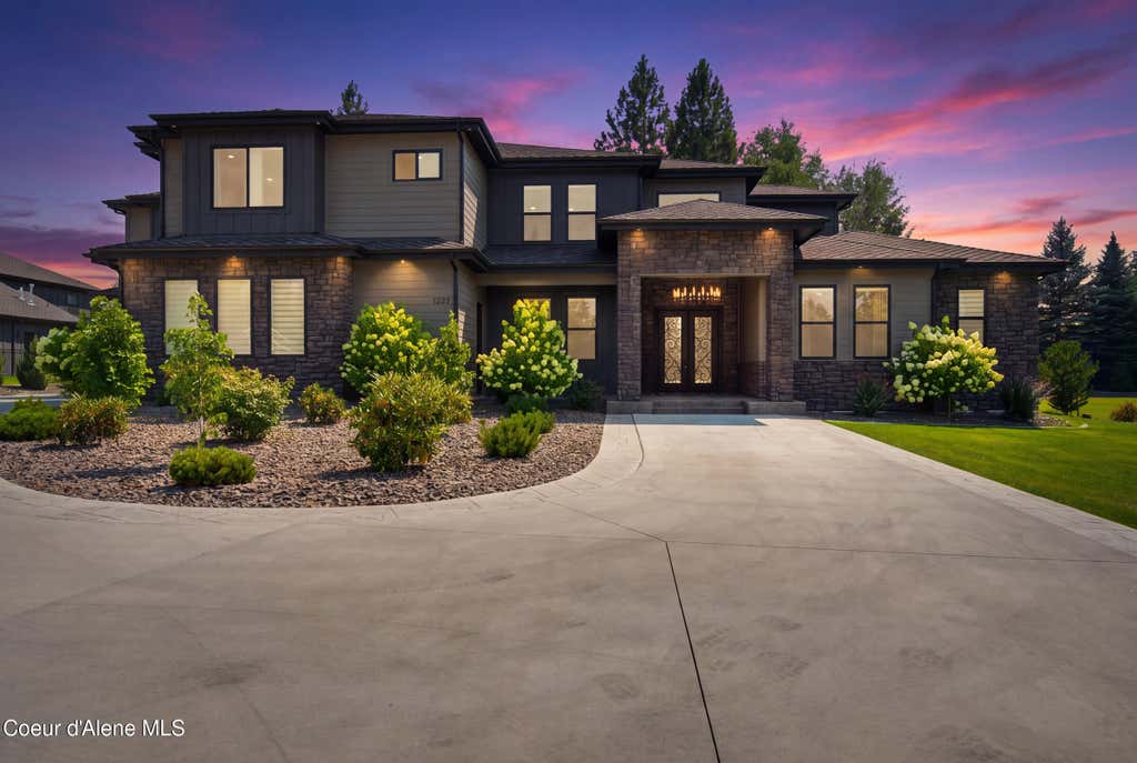 Photo of 1227 Bruin LOOP, Hayden, ID 83835 (MLS # 26-7550)