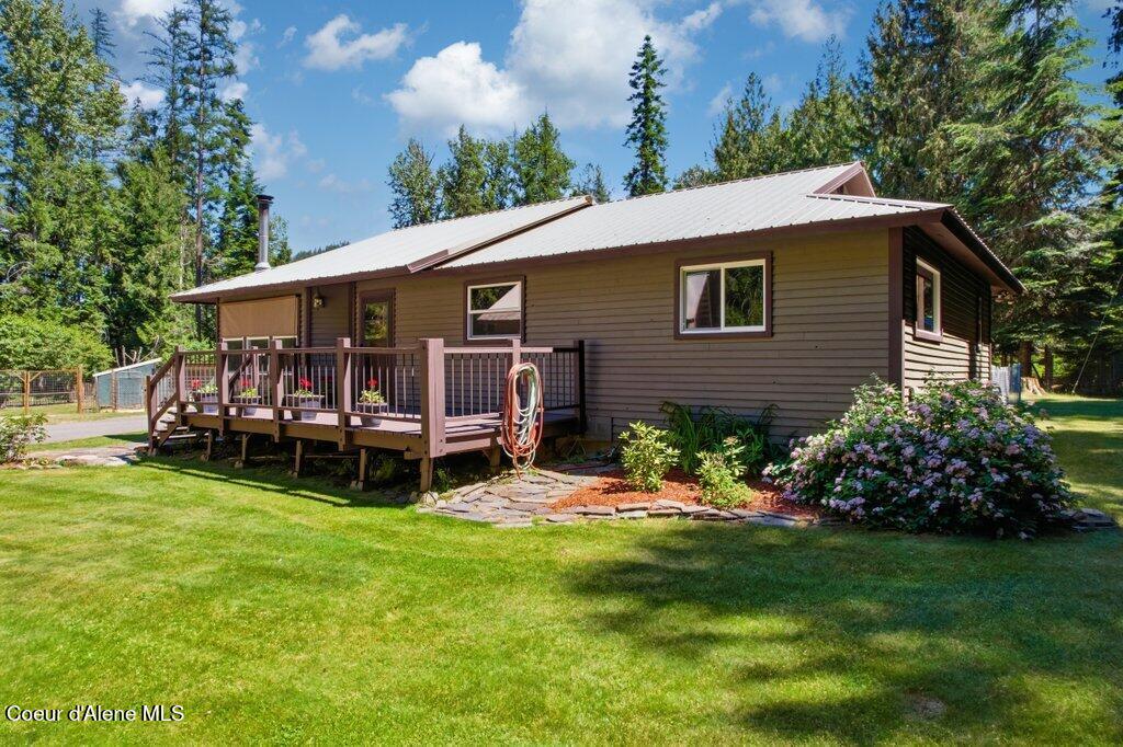Photo of 112 Sandy Ridge Ridge, Priest River, ID 83856 (MLS # 26-6513)