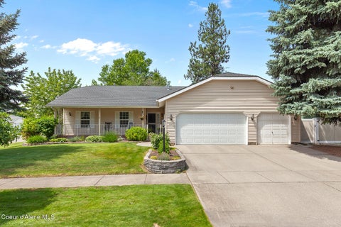 Homes For Sale - 5881 Isabella Dr<br/> Kootenai County, Coeur d'Alene, ID 83815