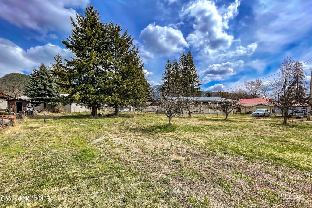 Photo of 400 4th Ave, Clark Fork, ID 83811 (MLS # 26-8456)