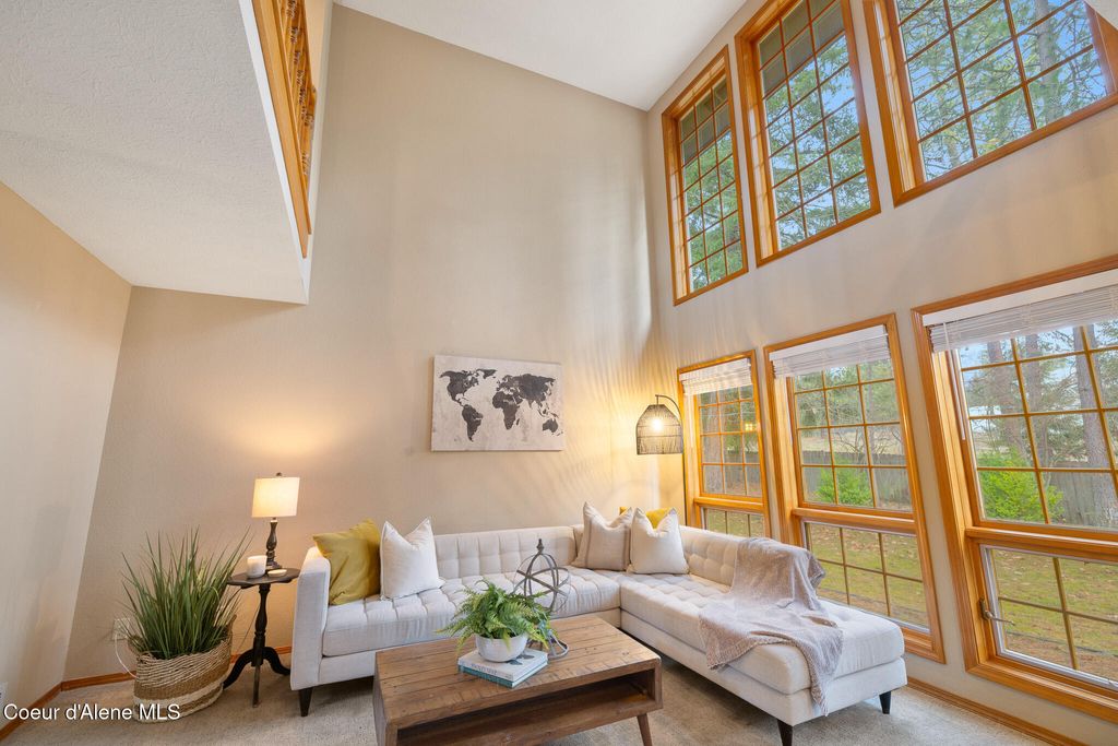 Photo of 1280 Glenmore Ct, Hayden, ID 83835 (MLS # 26-1354)