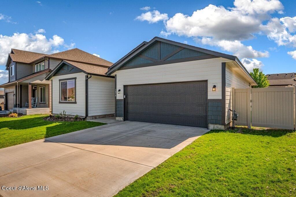 Photo of 1874 Wollaston Dr, Post Falls, ID 83854 (MLS # 26-4735)