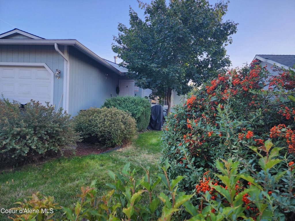 Photo of 1908 E Park LN A&amp;B, Post Falls, ID 83854 (MLS # 24-9604)