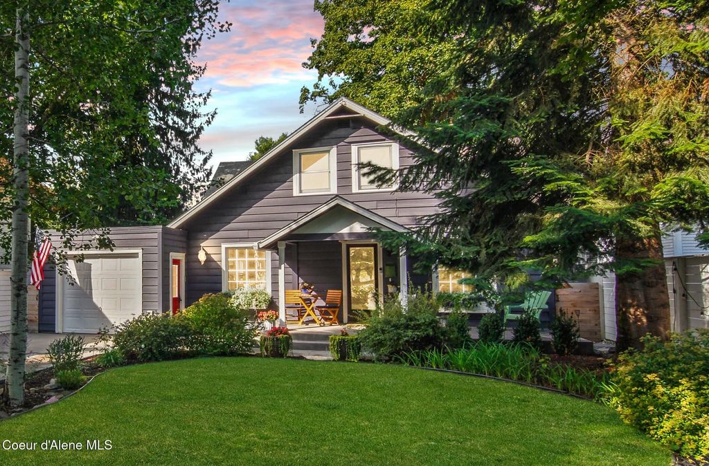 Photo of 419 Park Dr, Coeur dAlene, ID 83814 (MLS # 25-3865)