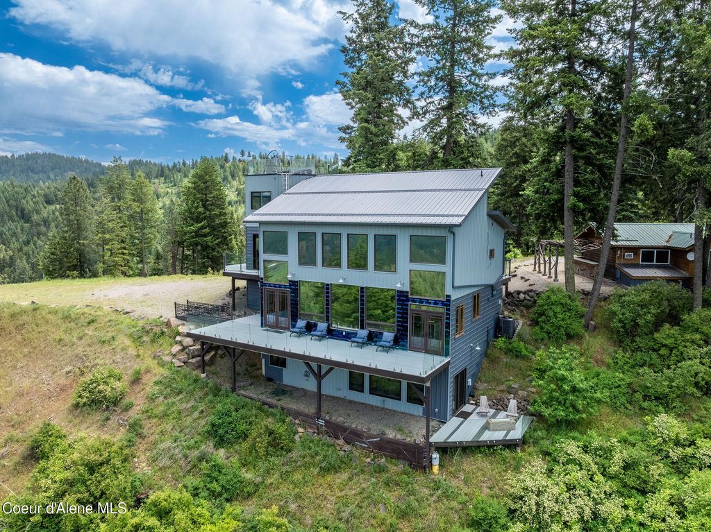 Photo of 23 LIGHTNING SPUR Spur, Coeur dAlene, ID 83814 (MLS # 25-5572)