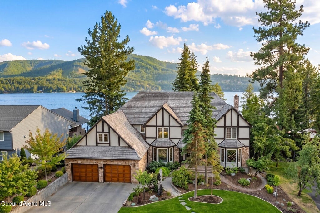 Photo of 3112 Point Hayden DR, Hayden Lake, ID 83835 (MLS # 26-8952)