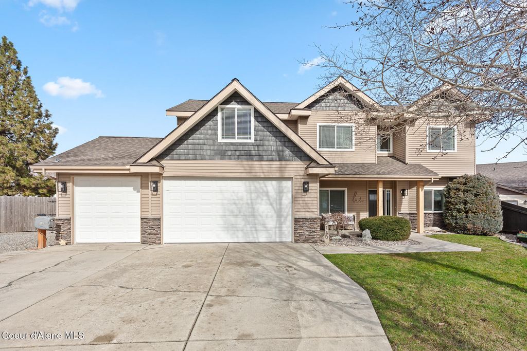 Photo of 2110 Triumph Ct, Post Falls, ID 83854 (MLS # 26-1960)