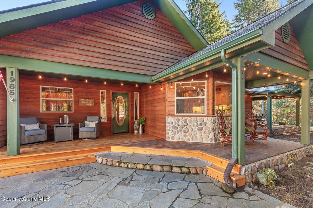 Photo of 1985 Jesse Ct, Rathdrum, ID 83858 (MLS # 26-1324)