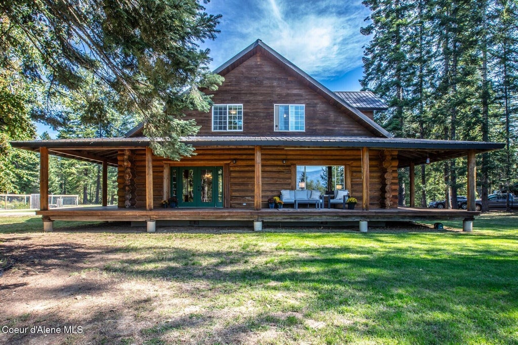 Photo of 1861 Samuels RD, Sandpoint, ID 83864 (MLS # 26-9603)