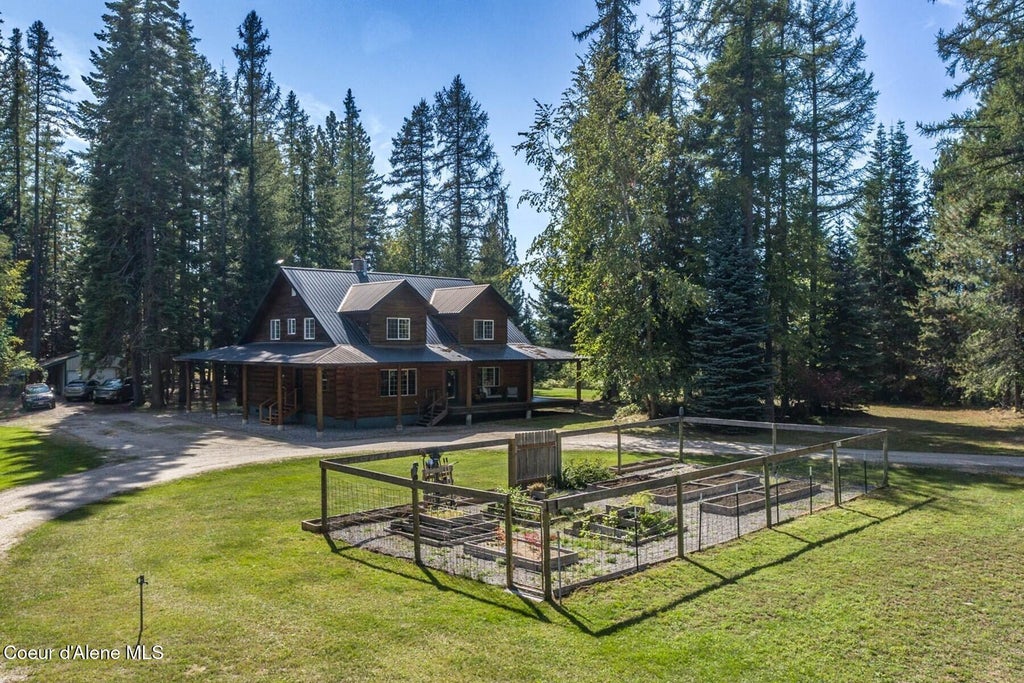 Photo of 1861 Samuels RD, Sandpoint, ID 83864 (MLS # 26-9603)