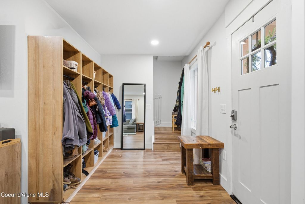 Photo of 417 Pine St, Sandpoint, ID 83864 (MLS # 26-605)