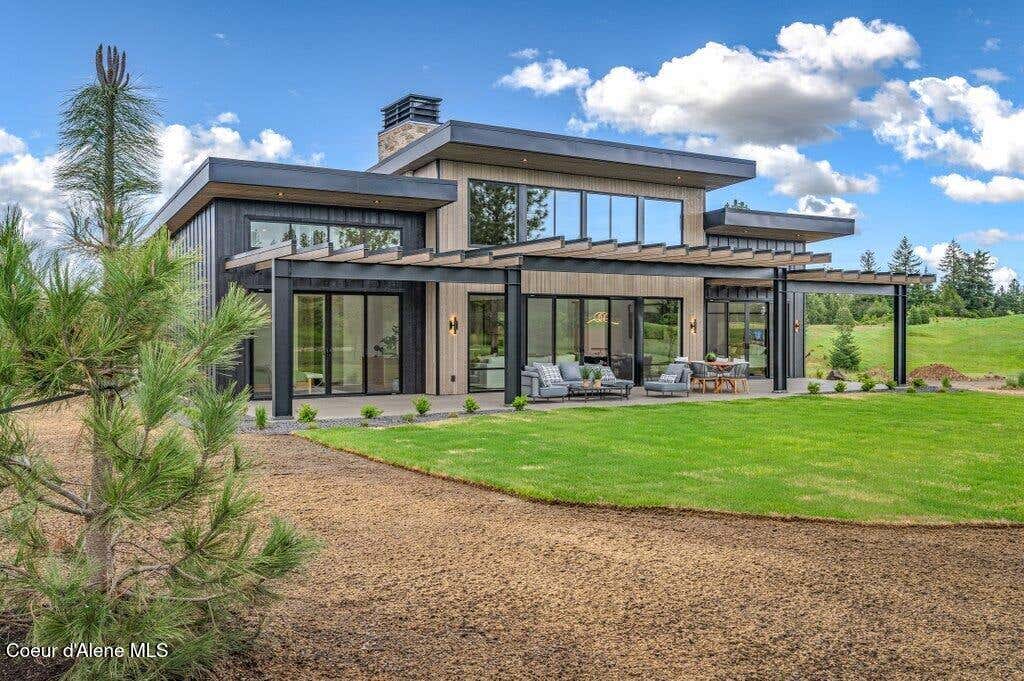Photo of 5670 Double Eagle, Coeur dAlene, ID 83814 (MLS # 26-6994)