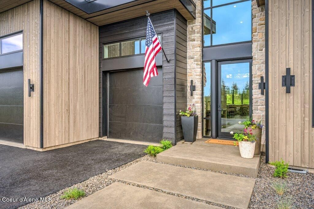 Photo of 5670 Double Eagle, Coeur dAlene, ID 83814 (MLS # 26-6994)