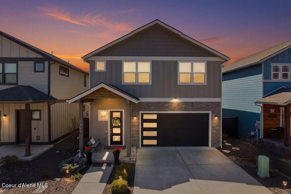 Photo of 1862 Felton Dr Dr, Coeur dAlene, ID 83814 (MLS # 26-3166)