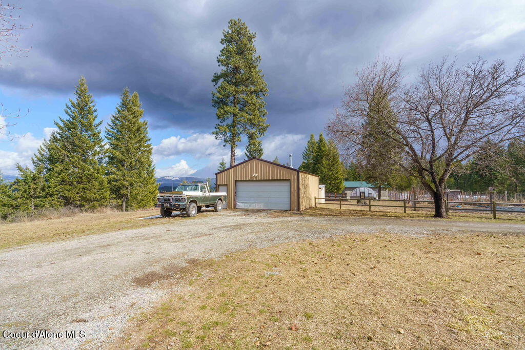 8089/7993 E Forest View, Athol, Idaho image 48