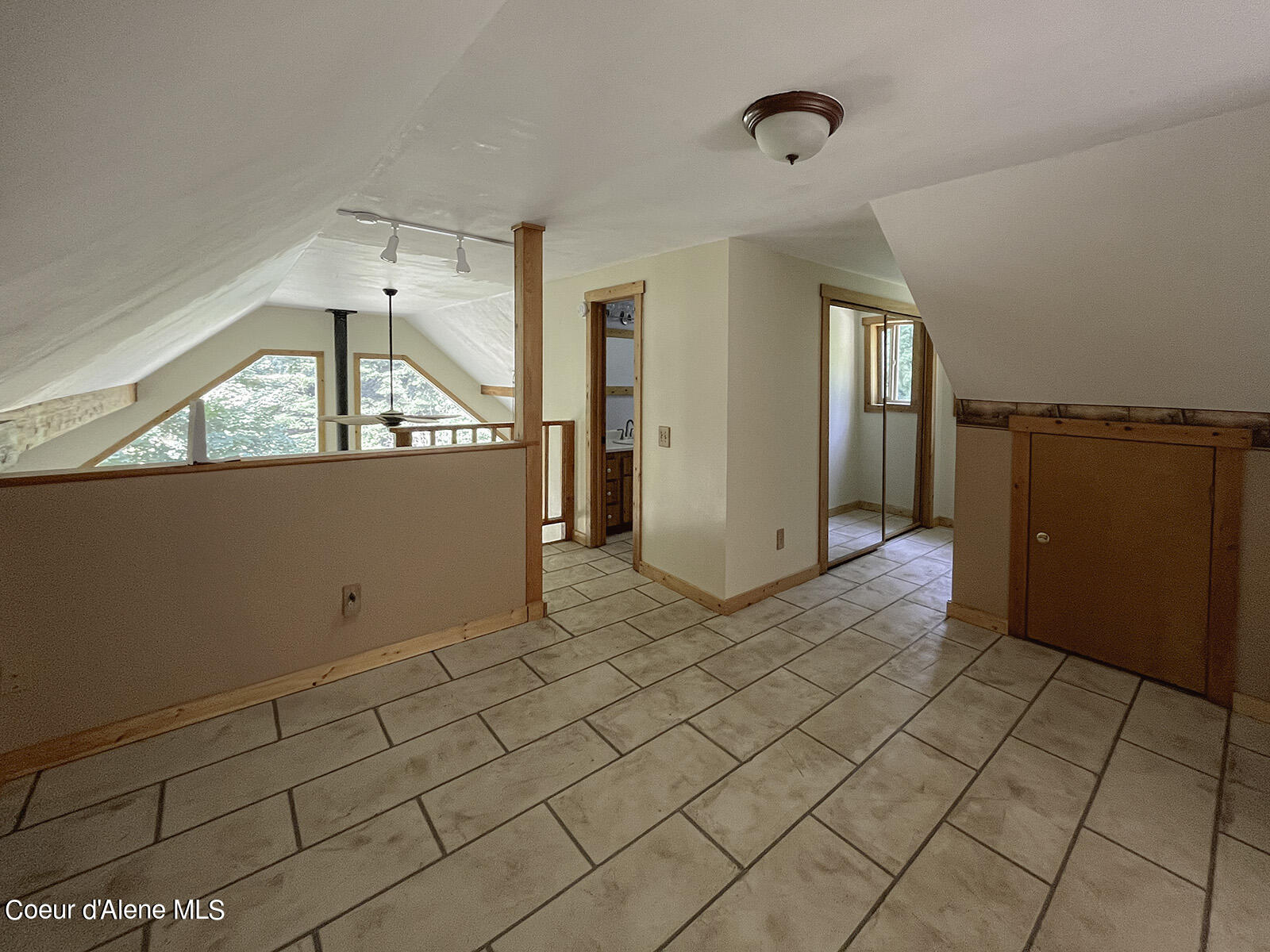 172 Kestrel Ln, Clark Fork, Idaho image 17