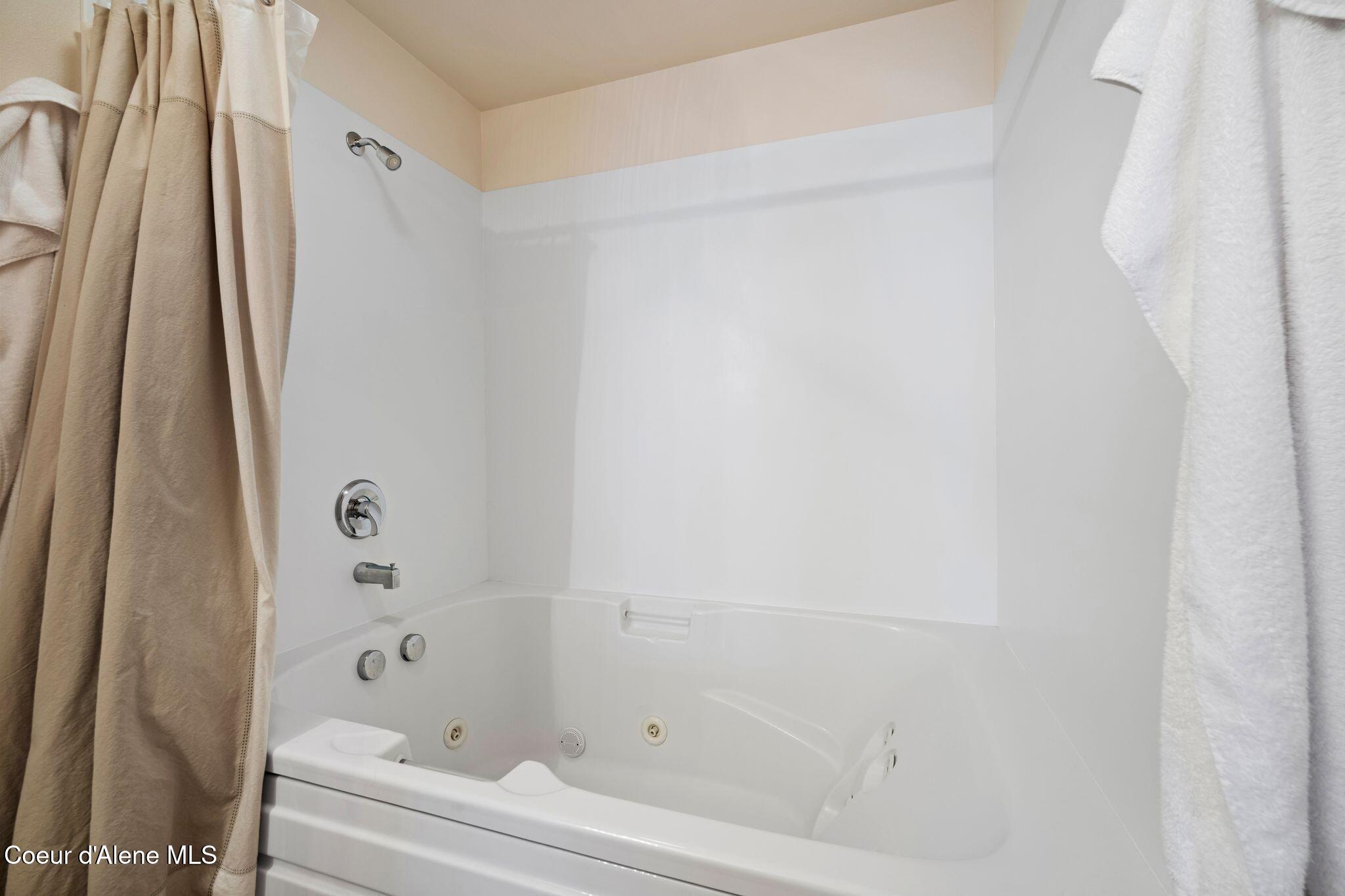 107 Cornice Ct #UNIT 306, Sandpoint, Idaho image 22