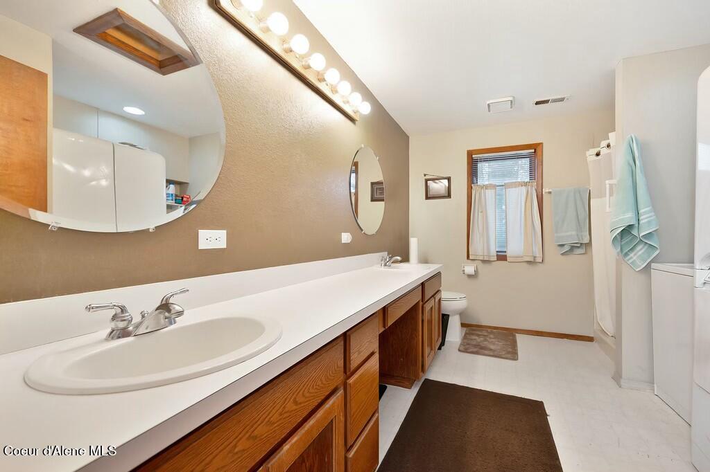 Post Falls, Idaho 83854, United States, 4 Bedrooms Bedrooms, ,3 BathroomsBathrooms,Residential,Active,29987