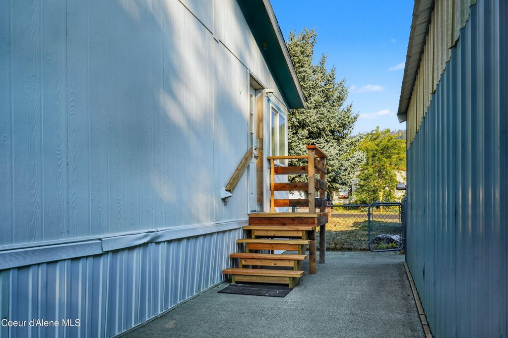 Photo of 74 Garden, St. Maries, ID 83861 (MLS # 25-9838)
