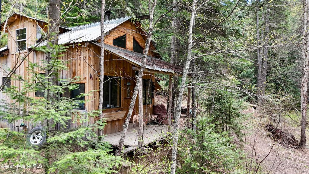 Photo of 1546 Pup Paw TRL, Priest River, ID 83856 (MLS # 26-4844)