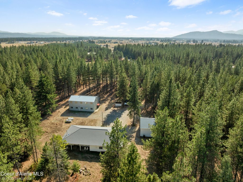 Photo of 30000 Red Fish St, Athol, ID 83801 (MLS # 25-9607)