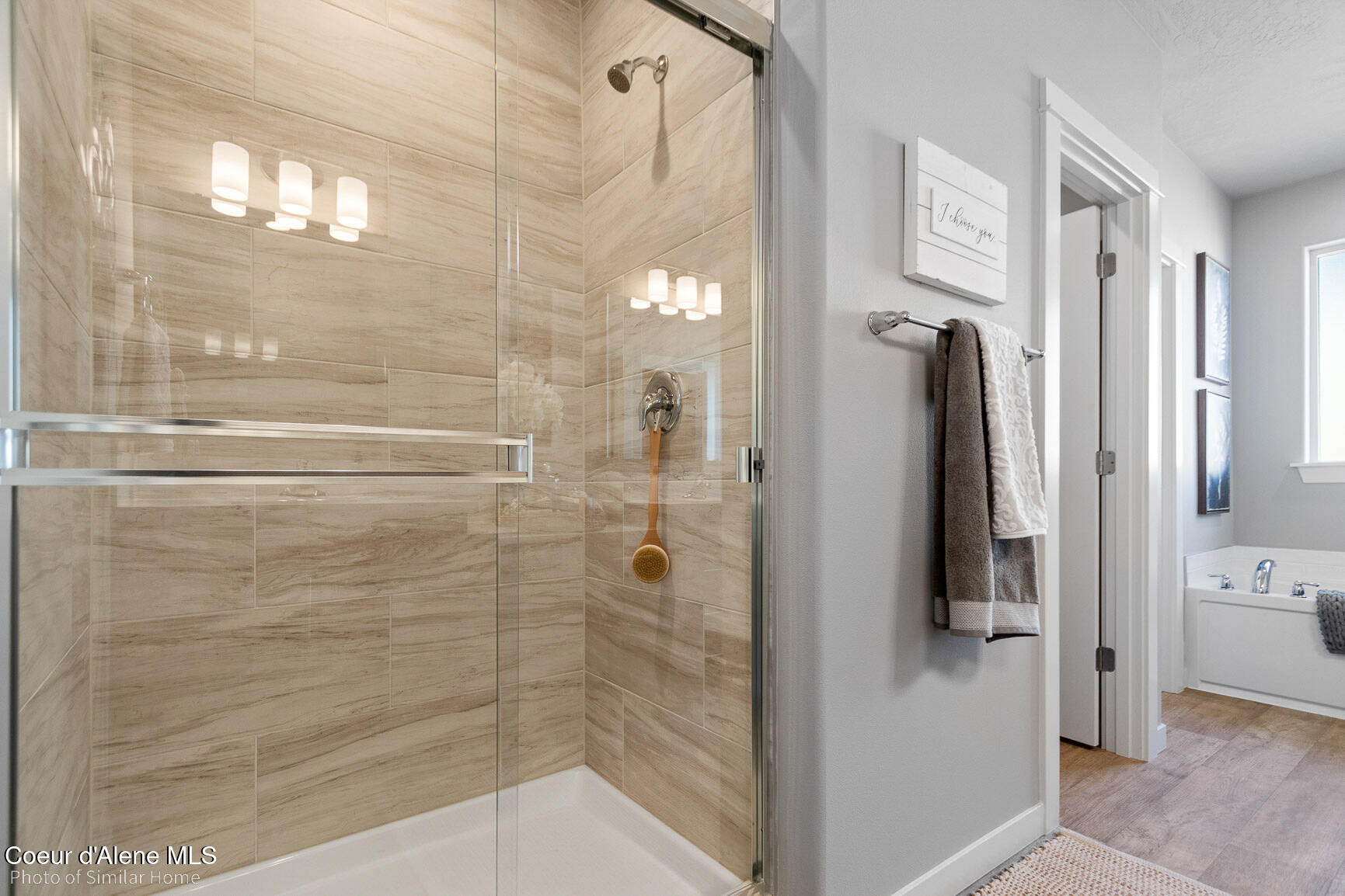 Post Falls, Idaho 83854, United States, 4 Bedrooms Bedrooms, ,2 BathroomsBathrooms,Residential,Pending,251877