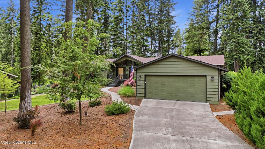 Photo of 12049 BRIGHTON Ct, Hayden, ID 83835 (MLS # 26-7018)