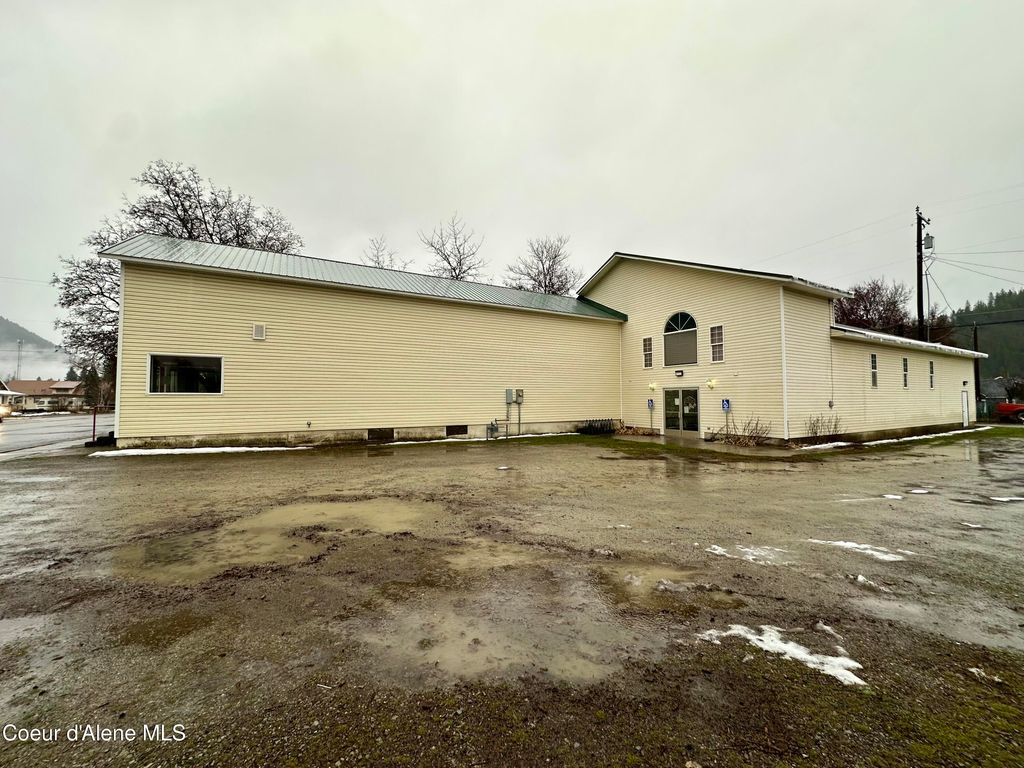 Photo of 512 Mullan Ave, Osburn, ID 83849 (MLS # 26-4186)