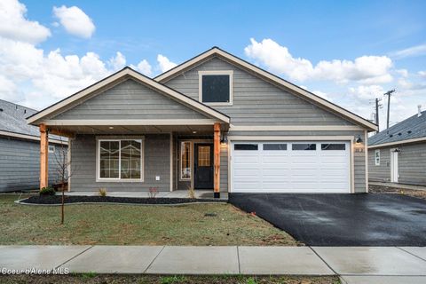 Photo of 2212 Maverick Ct, Sandpoint, ID 83864 (MLS # 26-2896)