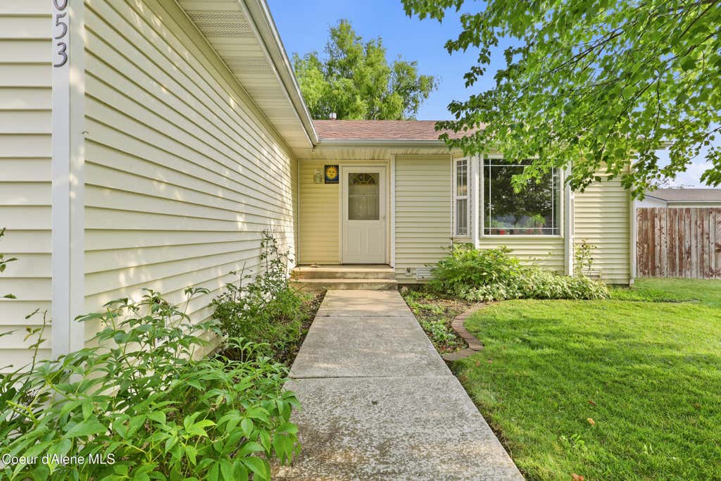 Photo of 1053 Heron Ave, Hayden, ID 83835 (MLS # 26-8708)