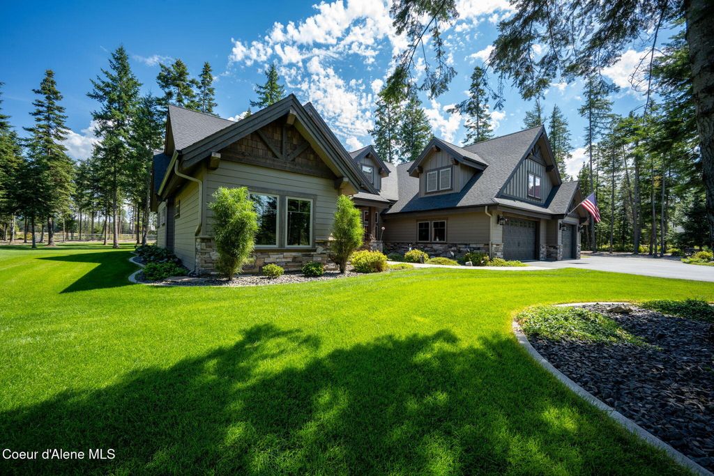 Photo of 1609 Amulet Cir, Rathdrum, ID 83858 (MLS # 25-8014)